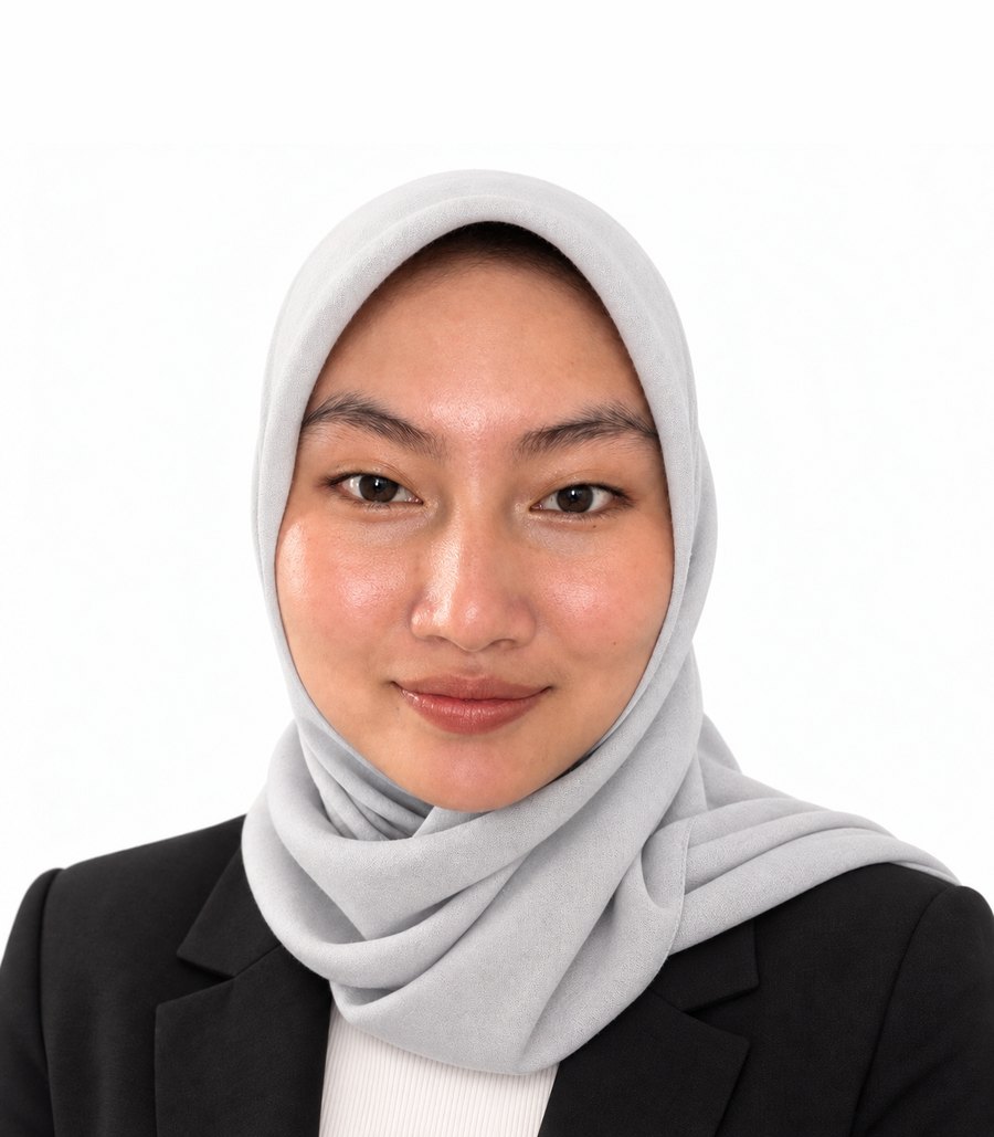 Portrait of Ova Syadhira Pramondari